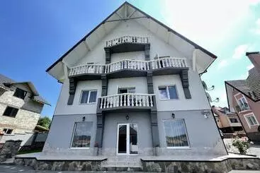 ユースホステル вілла Milaro