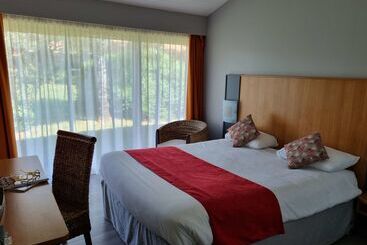 Hotel Kyriad Angoulême Nord Champniers  Hôtel & Résidence