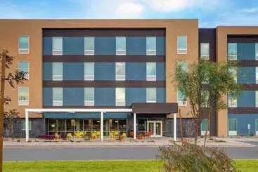 هتل Home2 Suites By Hilton Yuma Pivot Point