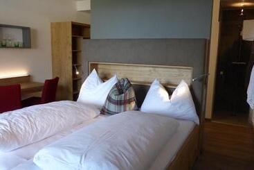 בית מלון כפרי Villa Landlust