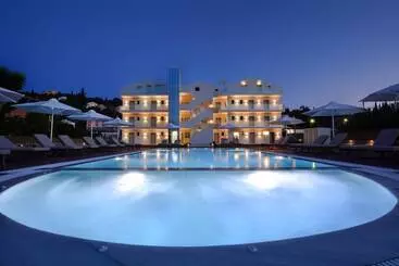 هتل V Luxury Suites