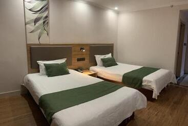 בית מלון כפרי Greentree Inn Shandong Jinan Tianqiao District Railway Station Square Express