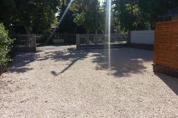 ペンション ádám Apartmanház