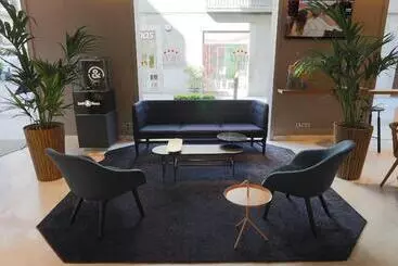 Отель Ciutat De Girona