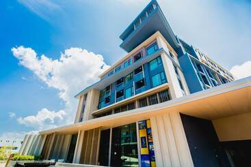 Hotel The Aristo Resort