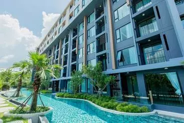 Hotel The Aristo Resort