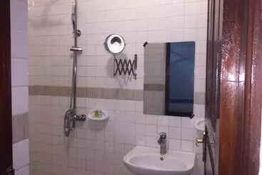 Bed & Breakfast Kelele Square