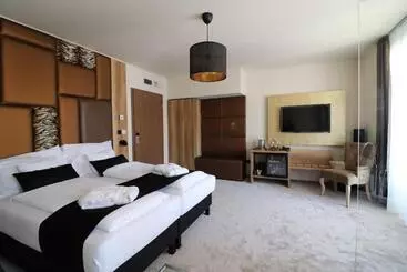 ホテル Baobab Suites