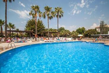 هتل Globales Maioris