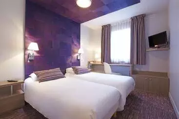 Отель Kyriad Valence Nord Bourg Les Valence