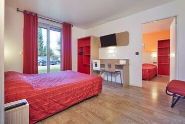 هتل Premiere Classe Avignon Parc Des Expositions