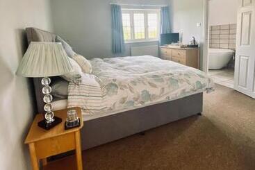 ベッドアンドブレックファースト Chadwell Hill Farm