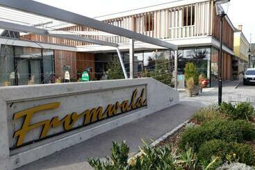 Общежитие Hubertushof Fromwald Hotel Und Gasthof