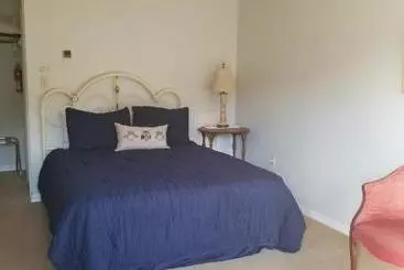 Hawk Mountain Bed & Breakfast