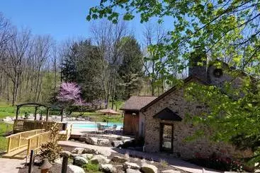 Hawk Mountain Bed & Breakfast