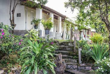 Pension Pousada Dona Lita