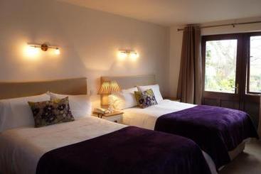 فندق Inveraray Farm Guesthouse