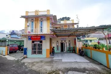 Cămin Spot On 2112 Homestay Lestari Dieng Syariah