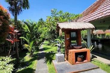 住宿加早餐 Agung Wiwin Homestay & Restaurant