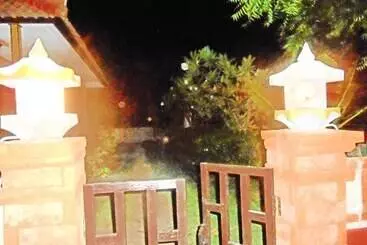 Bed and Breakfast The Local Menjangan