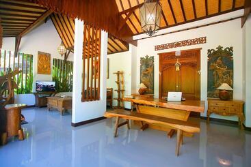 펜션 Dewantara Boutique Villa Resort Bali
