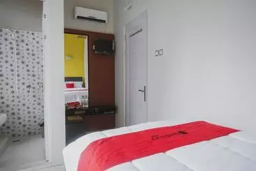 Pensiune Reddoorz Syariah @ Jalan Dieng