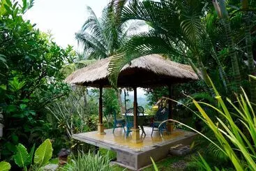 Bed and Breakfast Gunung Paradis Retreat
