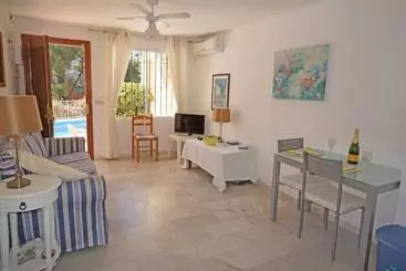 ツーリストアパートメント Las Flores De Burriana