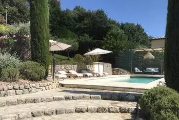 Bed and Breakfast Bastide Nomade   Guest House