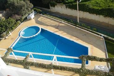 Apartamentos Maralvor