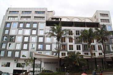 בית מלון כפרי Best Western Auray Le Loch