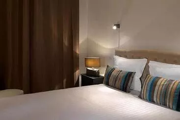 ホテル Logis L Hermitage