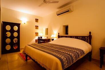 בית מלון כפרי Ramthara Fort