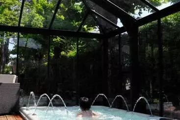 Отель Hostellerie Et Spa De La Vieille Ferme