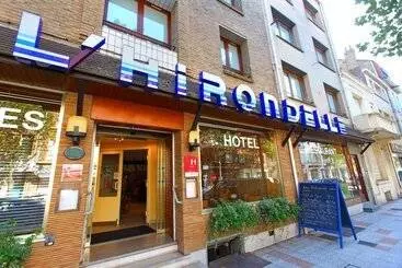 酒店 Hôtel Restaurant L Hirondelle