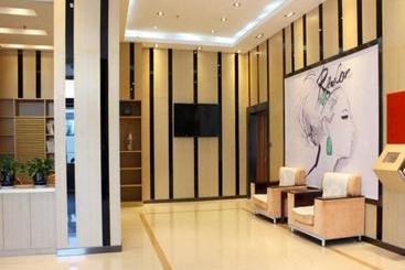 Hotel 7 Days Premium Rongcheng Train Station Branch