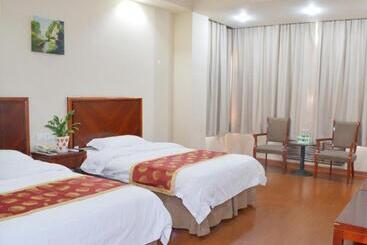 Otel Greentree Inn Shandong Laiwu West Laiwu Road Express