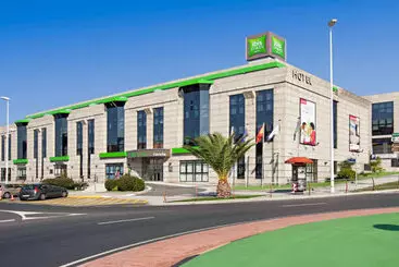 Отель Ibis Styles A Coruna