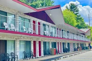 Trails End Motel