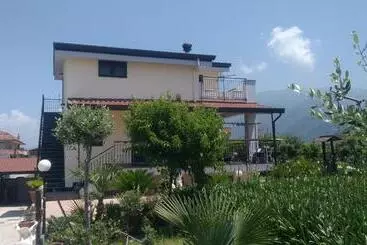 ベッドアンドブレックファースト La Maison Di Sara