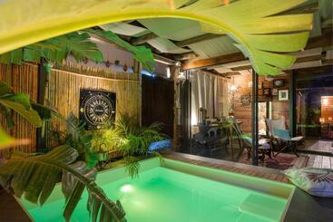 تختخواب و صبحانه Naturarte Guesthouse