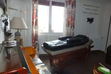 Hotel Hôtel Restaurant Salon De Thé Le Beauséjour