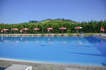 Отель Tenuta Larenzania