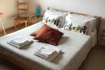 تختخواب و صبحانه Villa Carolea