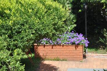 Nocleg ze śniadaniem Villa Carolea