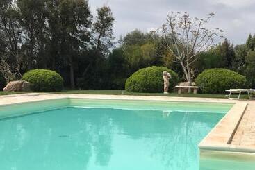 קוטג'' Relais Masseria Della Colomba Agriturismo