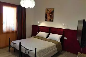 B&b L Arte è Di Casa