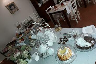 Bed and Breakfast Tenuta Degli Angeli Rossi