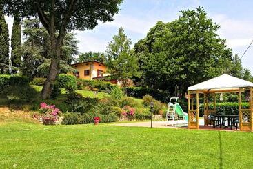 Lantligt Hotell Il Villino