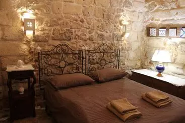 Bed and Breakfast Malta & Tufo